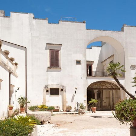 Palazzo Francesco Grassi Bed & Breakfast Aradeo Ngoại thất bức ảnh