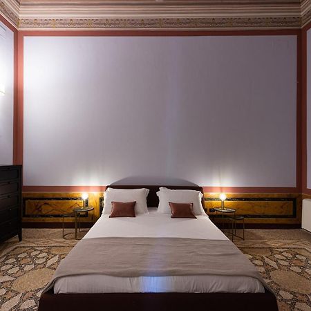 Palazzo Francesco Grassi Bed & Breakfast Aradeo Ngoại thất bức ảnh