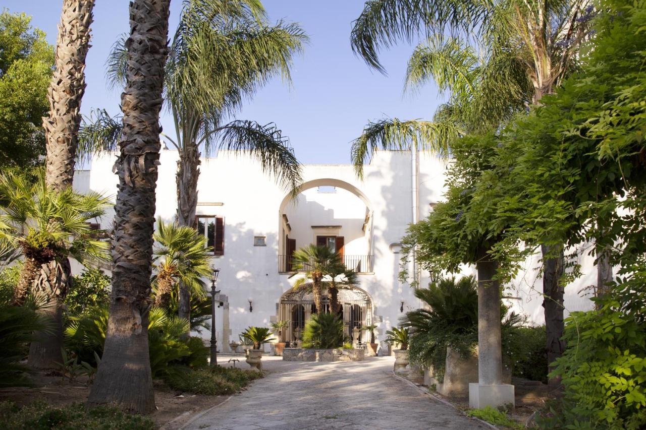 Palazzo Francesco Grassi Bed & Breakfast Aradeo Ngoại thất bức ảnh