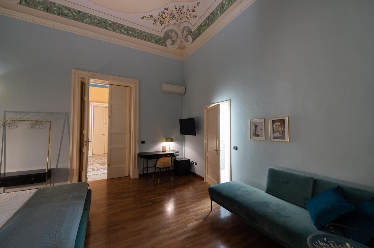 Palazzo Francesco Grassi Bed & Breakfast Aradeo Ngoại thất bức ảnh