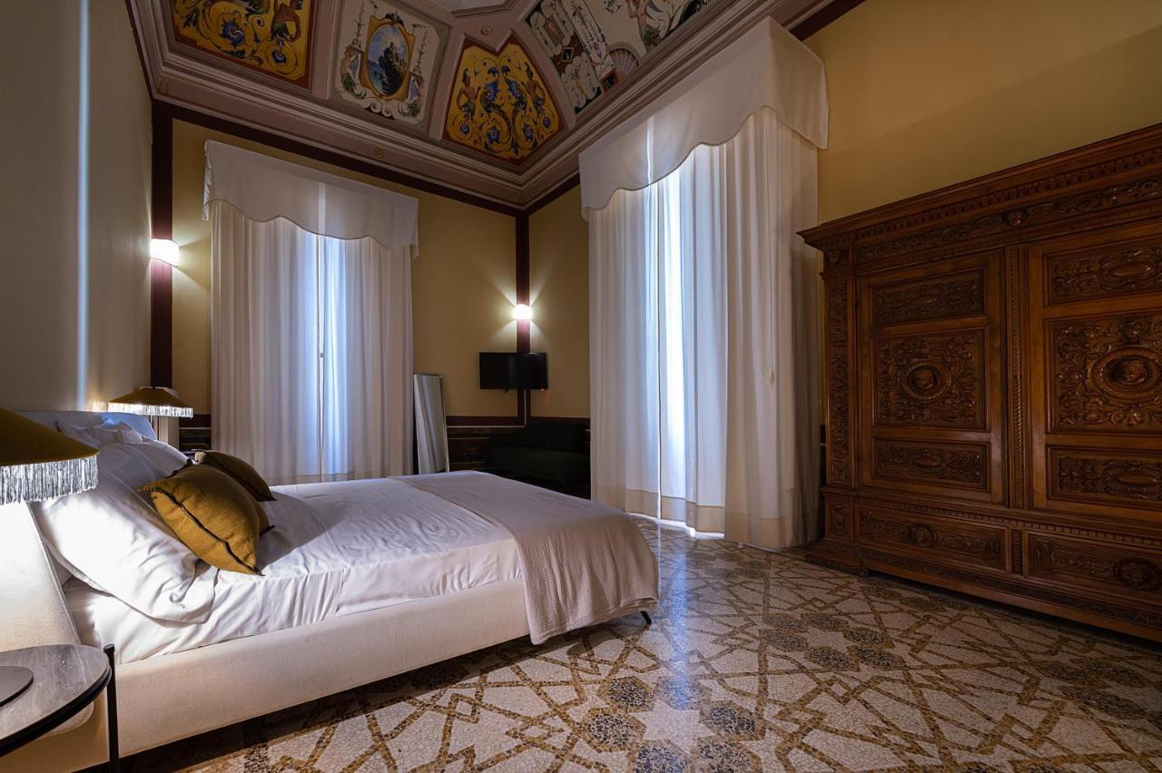 Palazzo Francesco Grassi Bed & Breakfast Aradeo Ngoại thất bức ảnh
