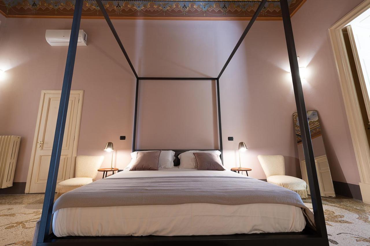 Palazzo Francesco Grassi Bed & Breakfast Aradeo Ngoại thất bức ảnh