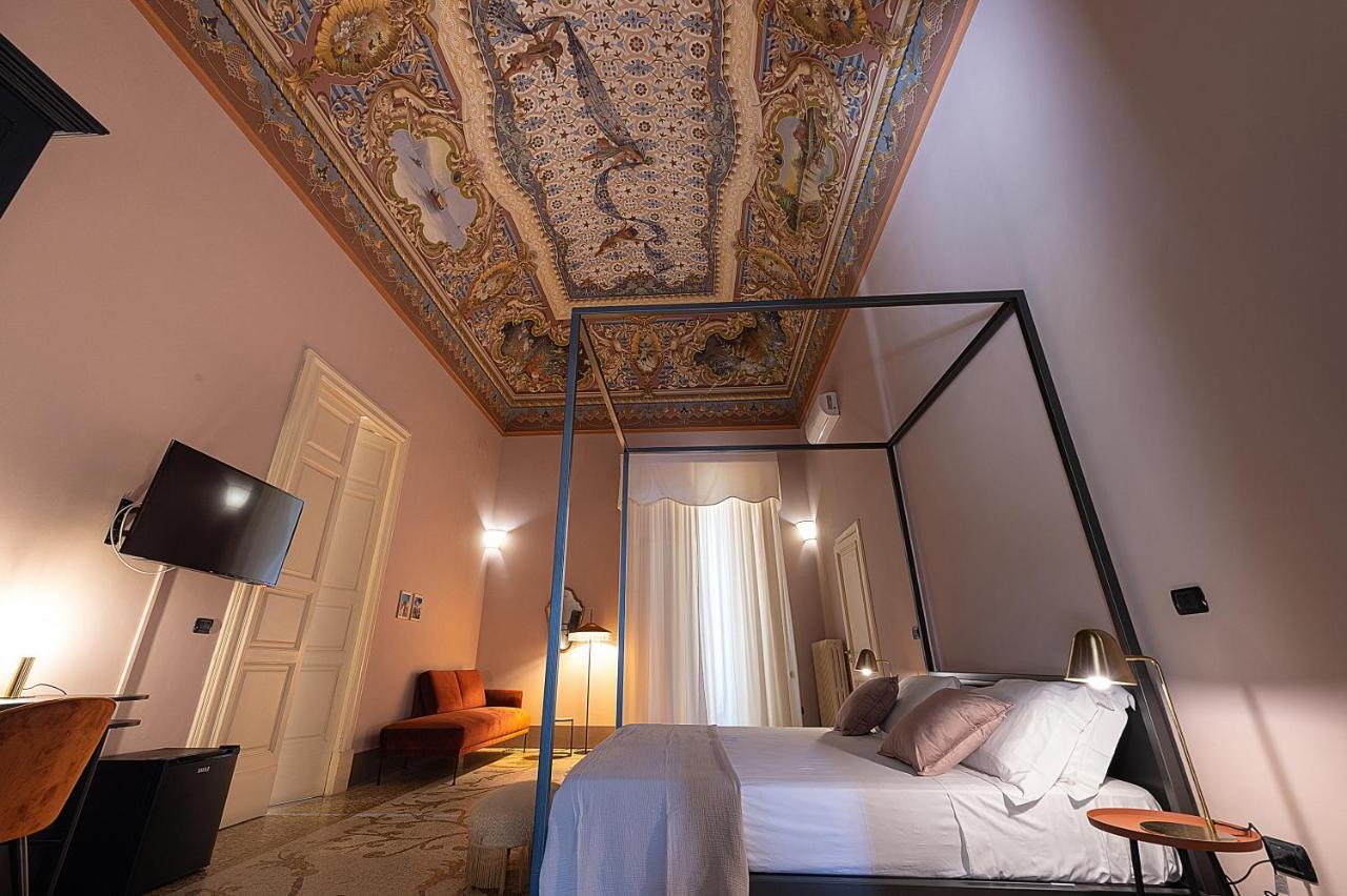 Palazzo Francesco Grassi Bed & Breakfast Aradeo Ngoại thất bức ảnh