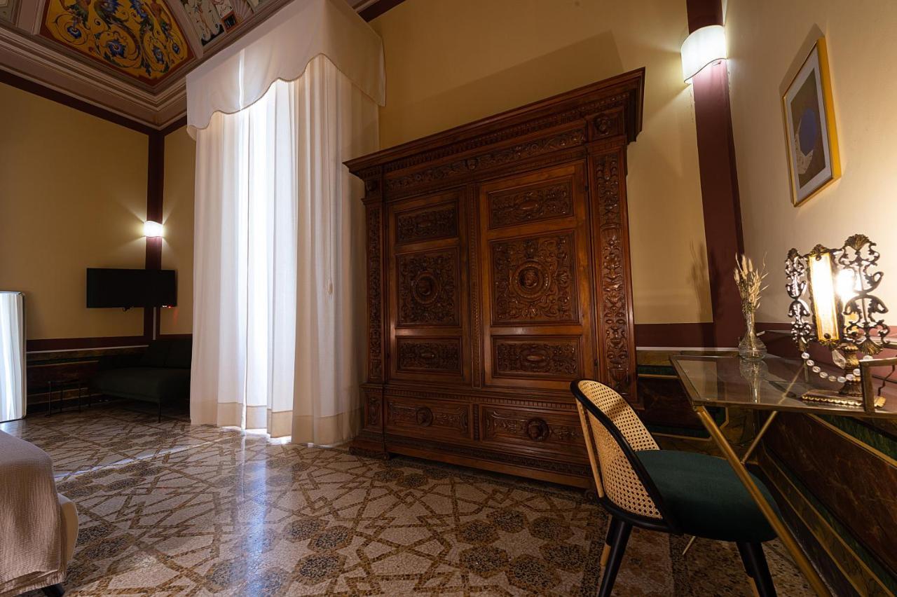Palazzo Francesco Grassi Bed & Breakfast Aradeo Ngoại thất bức ảnh