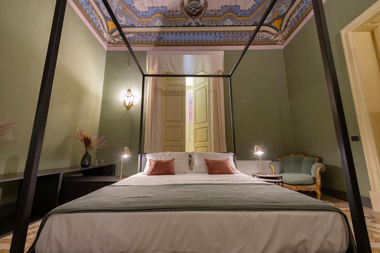 Palazzo Francesco Grassi Bed & Breakfast Aradeo Ngoại thất bức ảnh