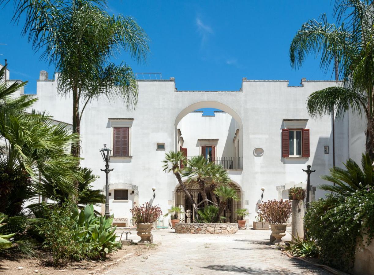 Palazzo Francesco Grassi Bed & Breakfast Aradeo Ngoại thất bức ảnh